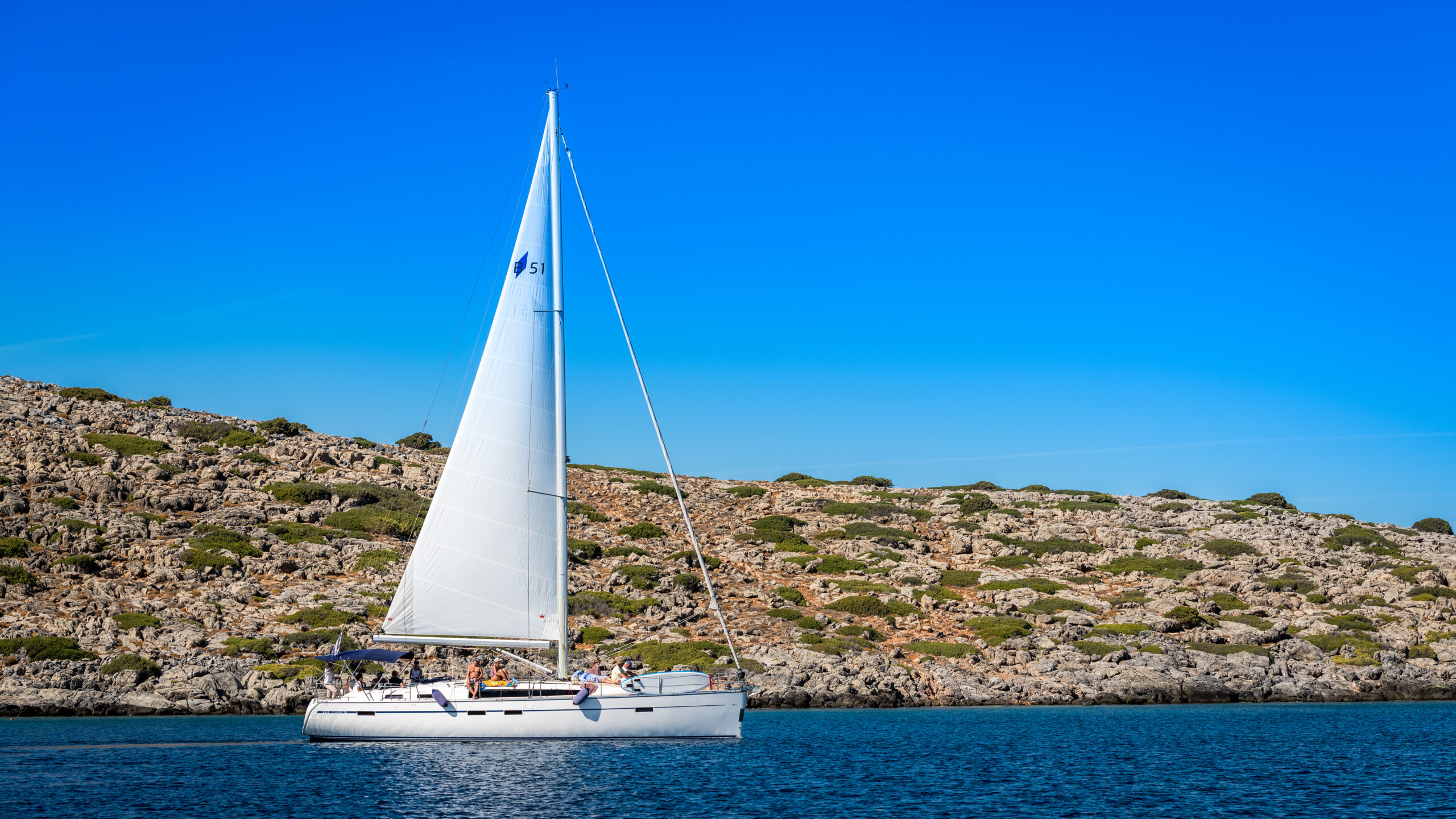 One Hour Sailing Escape – Heraklion Coastline