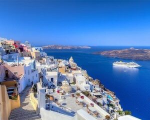 Experience Santorini’s natural beauty and traditional architecture on a personalized half-day tour