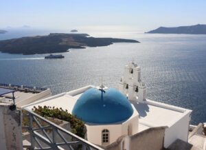 Fira walking tour along Santorini’s whitewashed streets and blue-domed churches